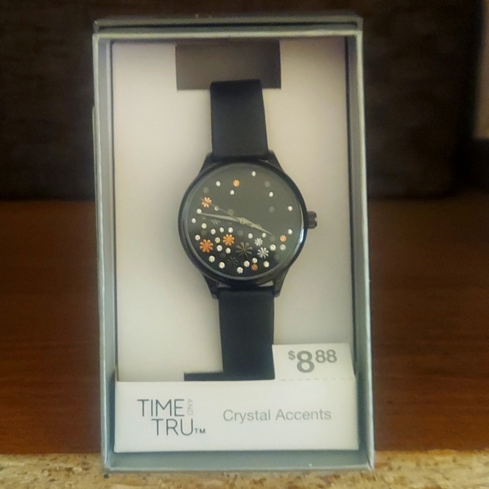 Time and tru black wristwatch